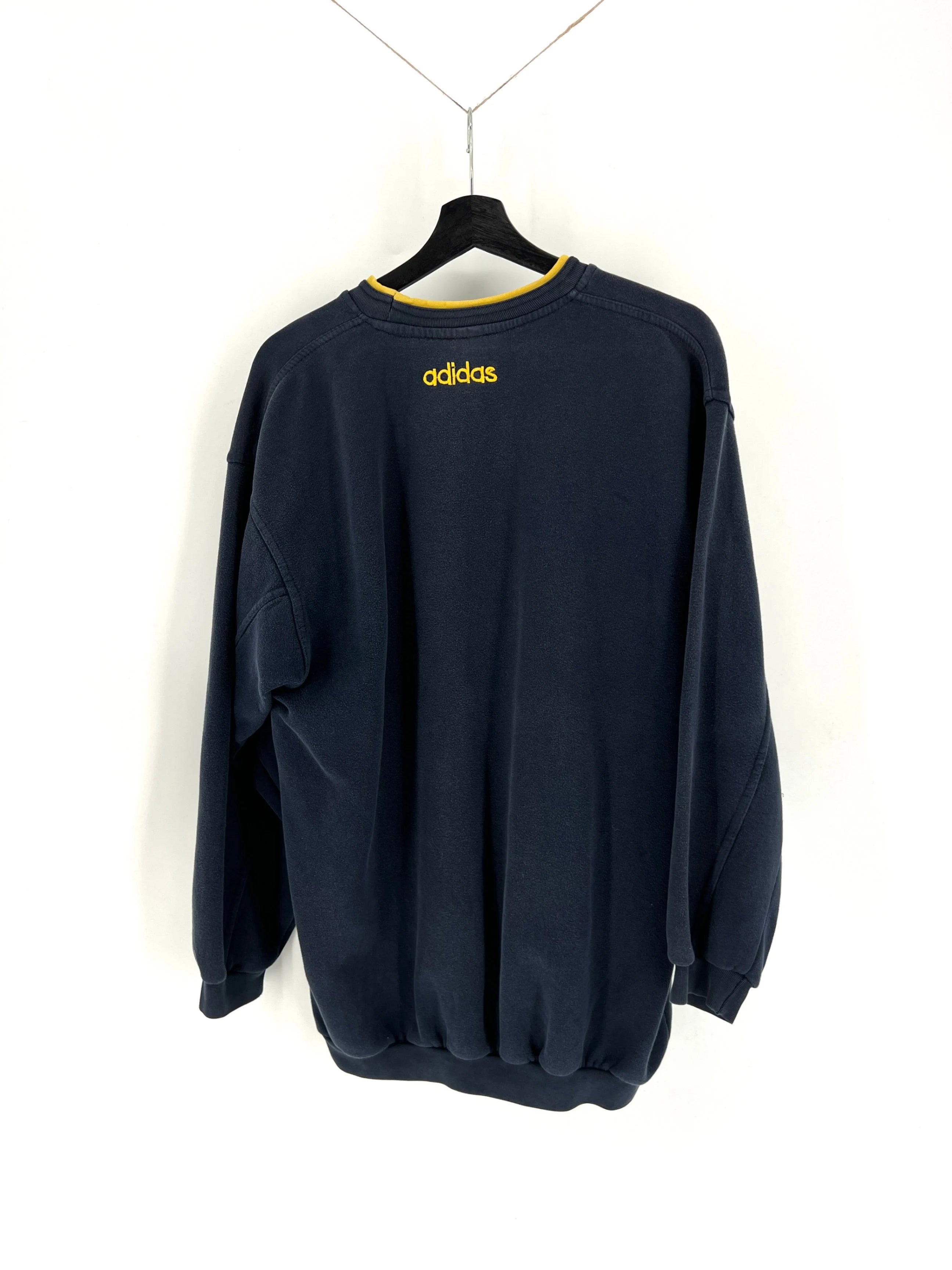 Vintage Adidas Sweatshirt - L