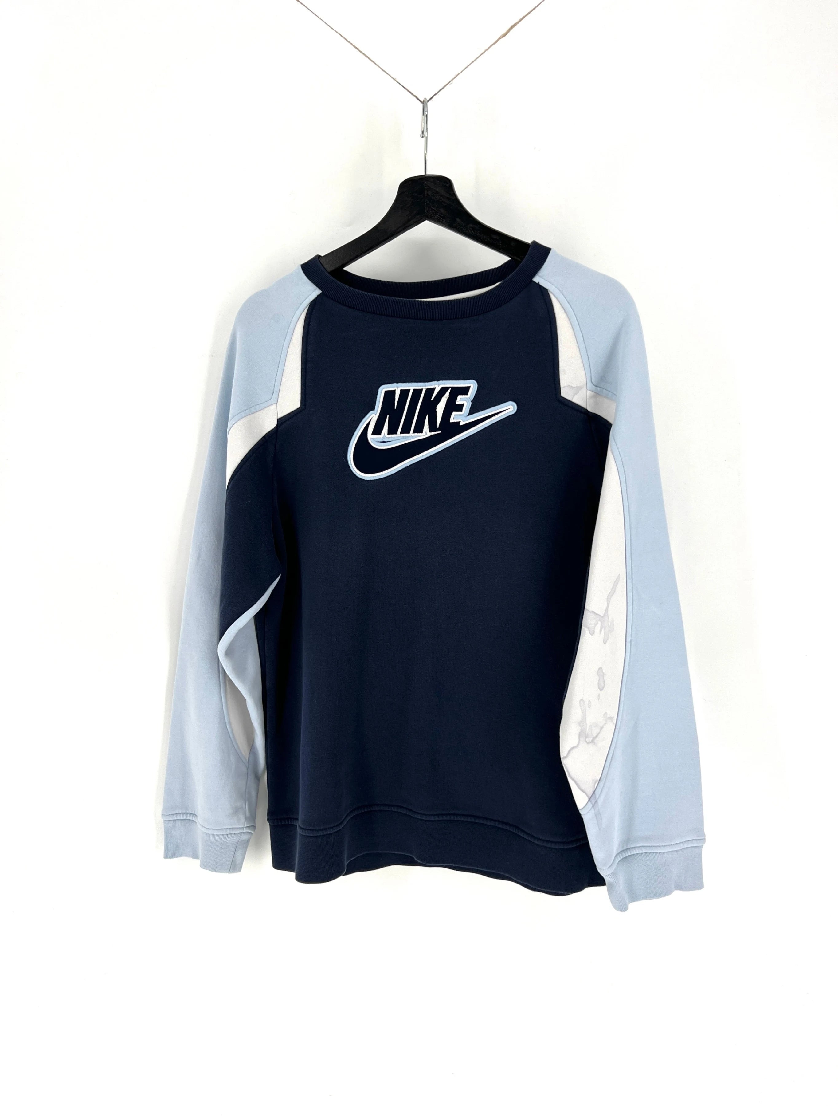 Vintage Nike Sweatshirt - M