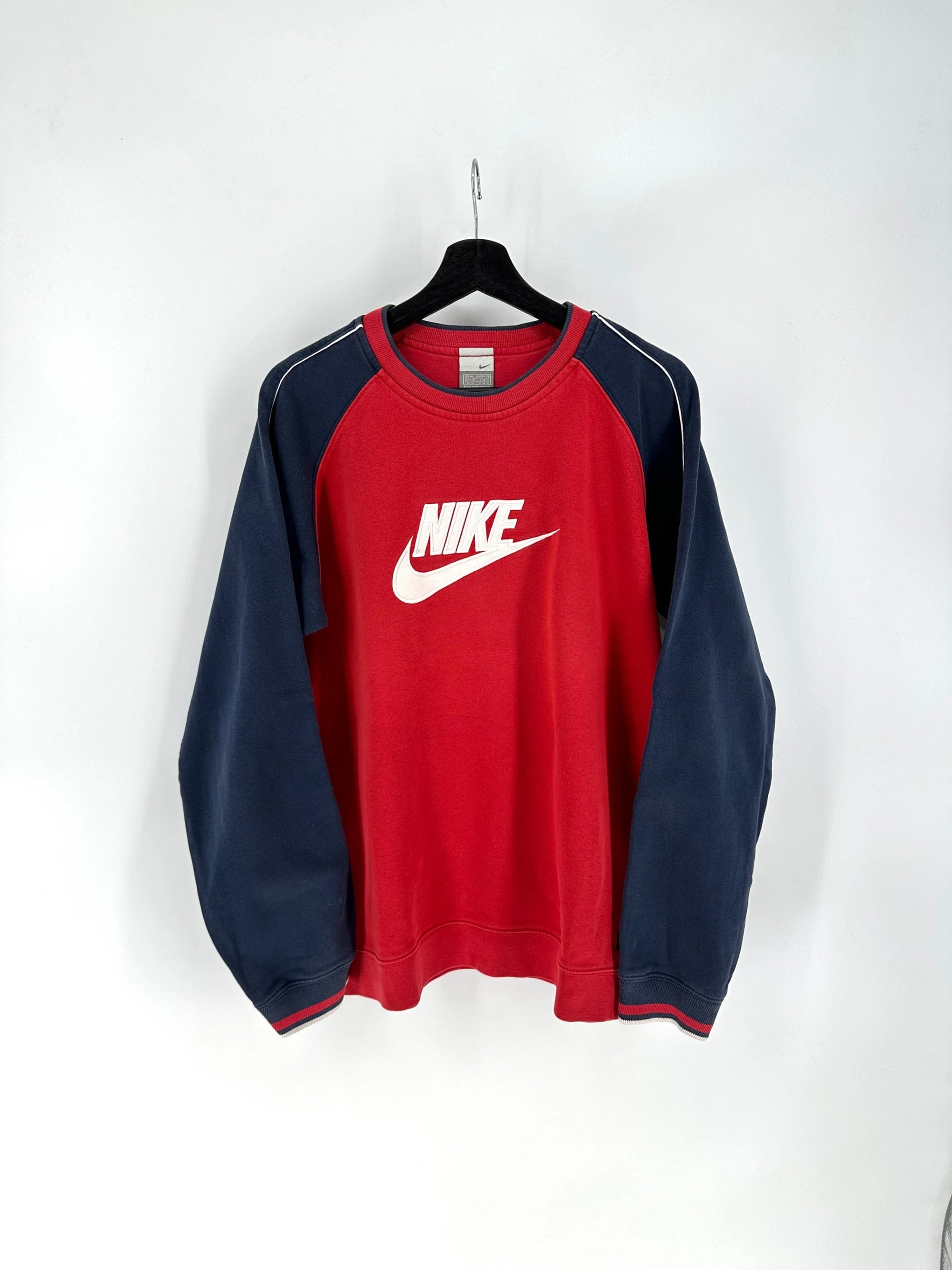 Vintage Nike Sweatshirt - L