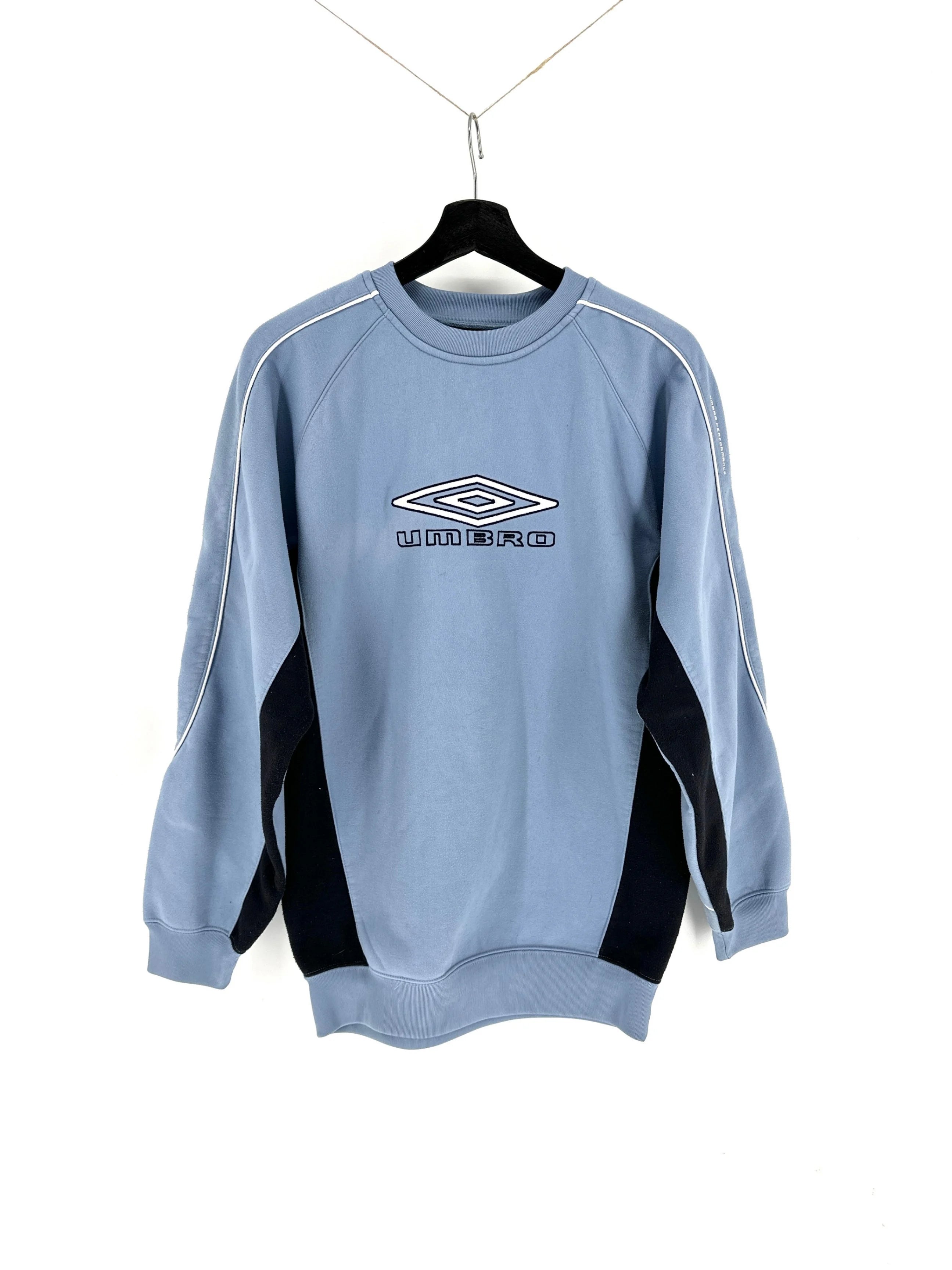 Vintage Umbro Sweatshirt - M