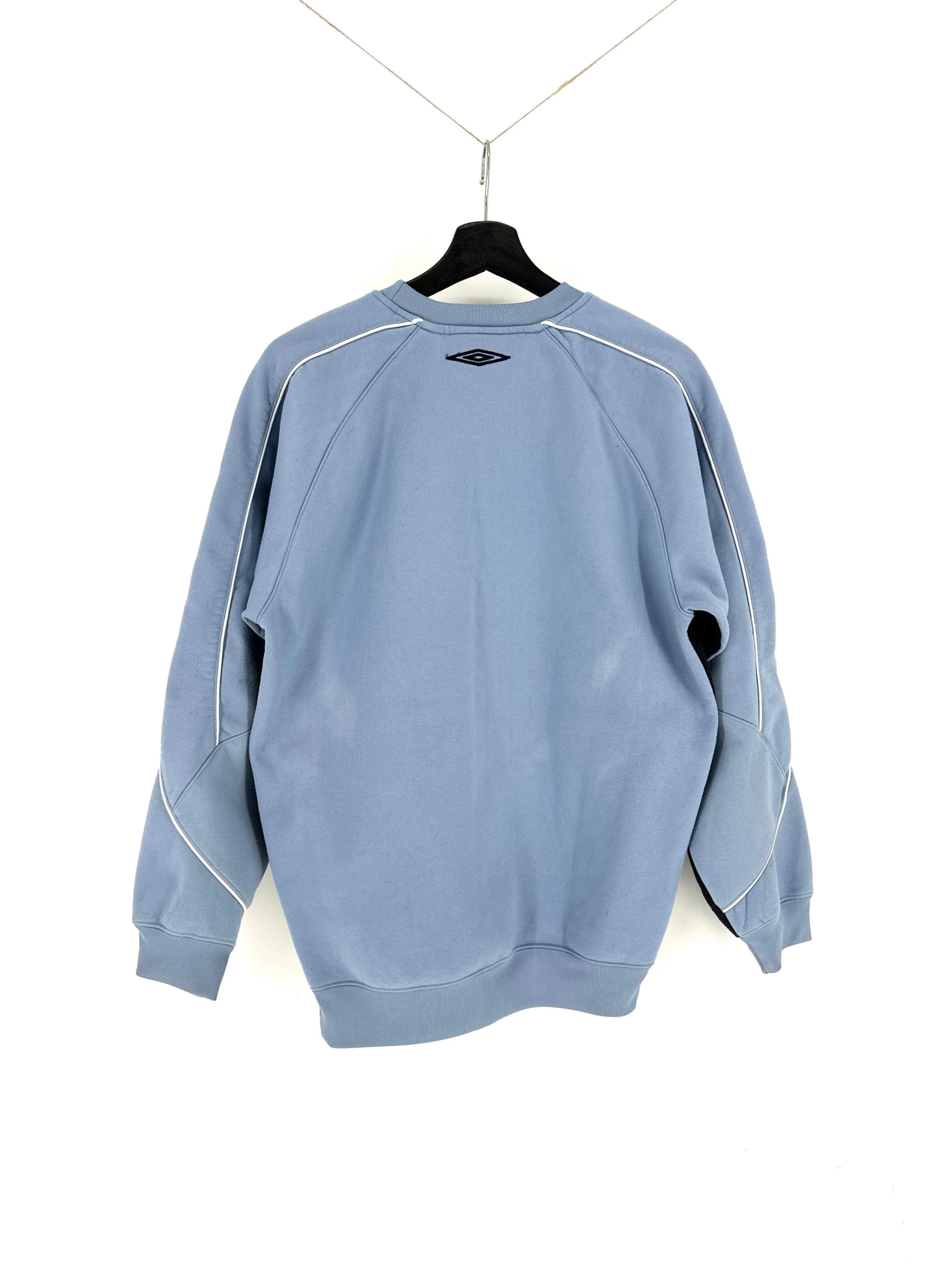 Vintage Umbro Sweatshirt - M